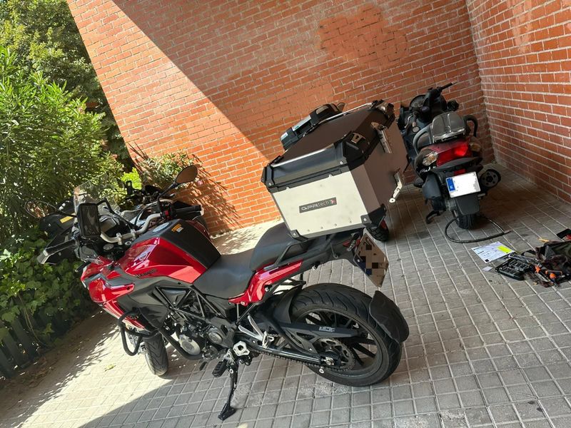 Moto Benelli TRK 502, 2020