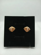 Pendientes Concha Acero Dorado y Perlas