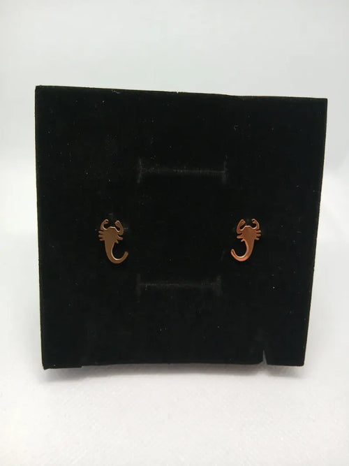 Aretes Escorpión Acero Dorado