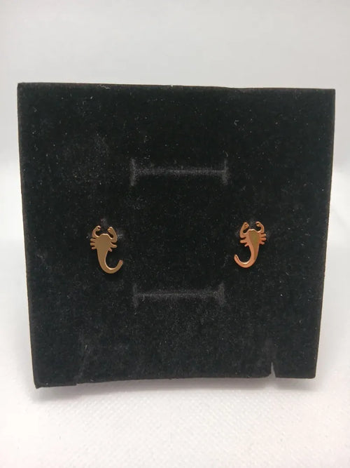 Aretes Escorpión Acero Dorado