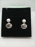 Pendientes concha y perla en acero plateado