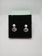 Pendientes concha y perla en acero plateado