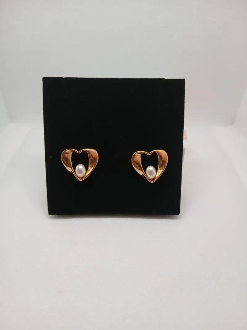 Aretes Corazón con Perla Acero Dorado
