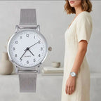 Reloj de pulsera plateado para mujer