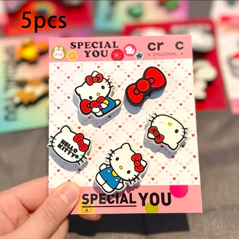 4 Charms Decorativos Hello Kitty para zapatos
