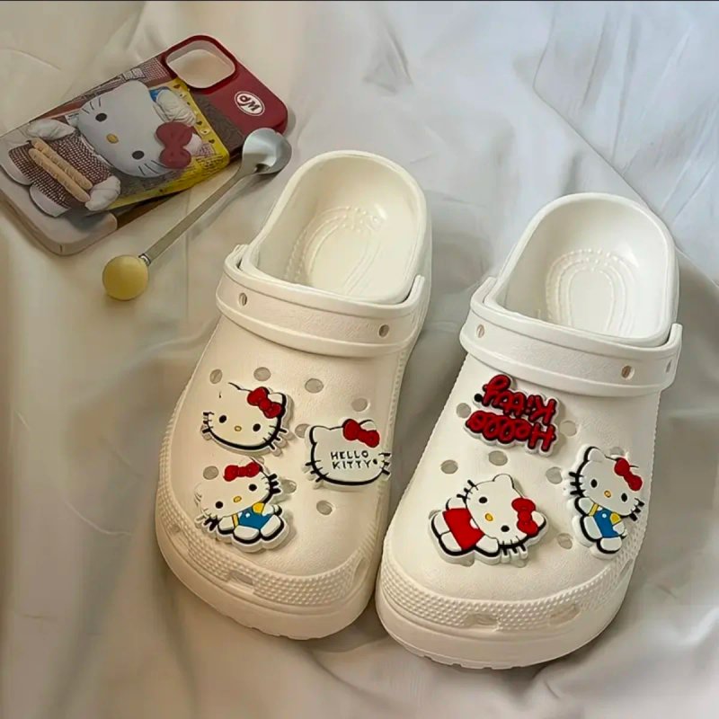4 Charms Decorativos Hello Kitty para zapatos